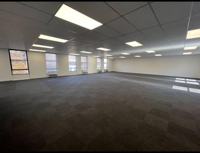 2,000M² OFFICE TO LET IN ROSEBANK